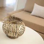 Avi Suites 2