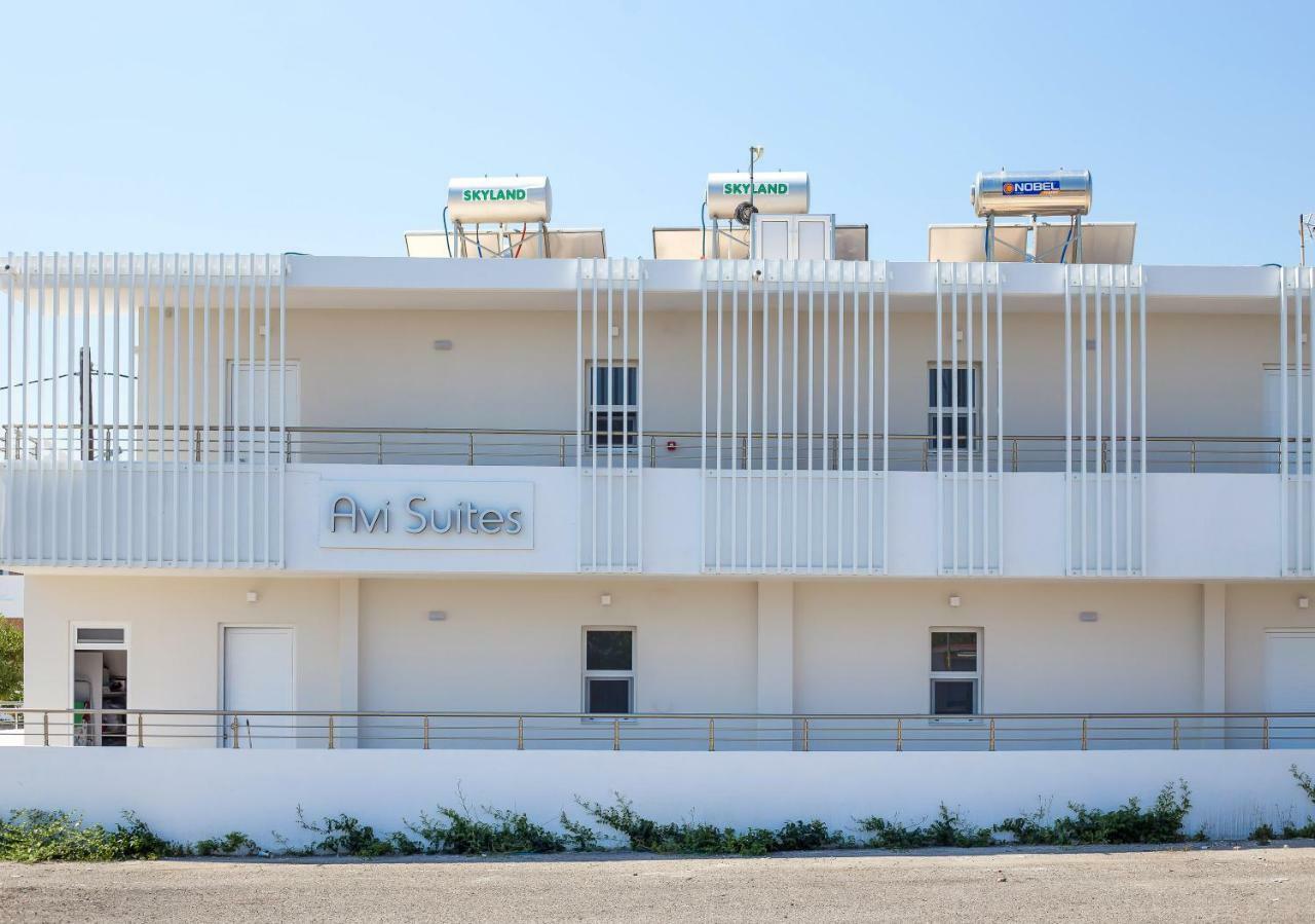 Avi Suites 2 *